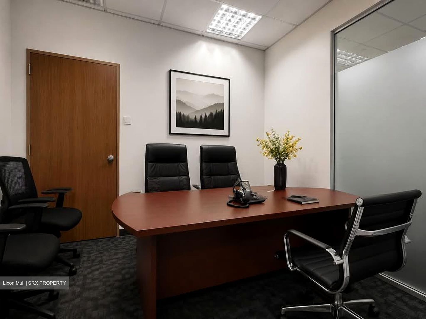 The Mezzo (D12), Office #581702251